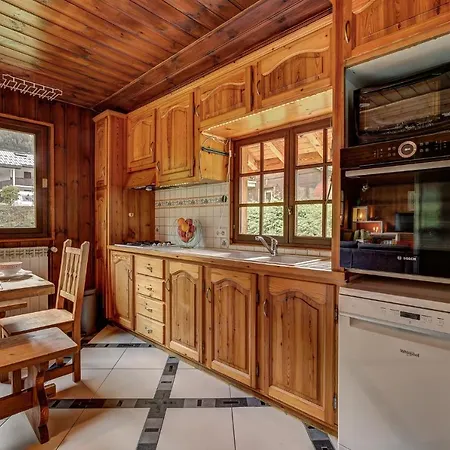 Chalet Trois Bois, Alpes Agency, Les Houches, Sleeps 8